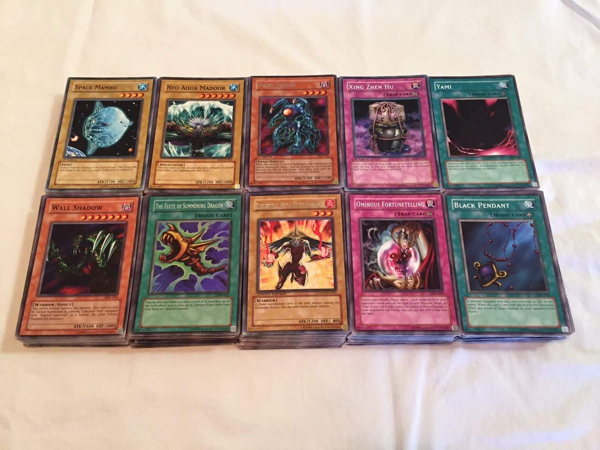 500 Assorted Yugioh Cards F8297