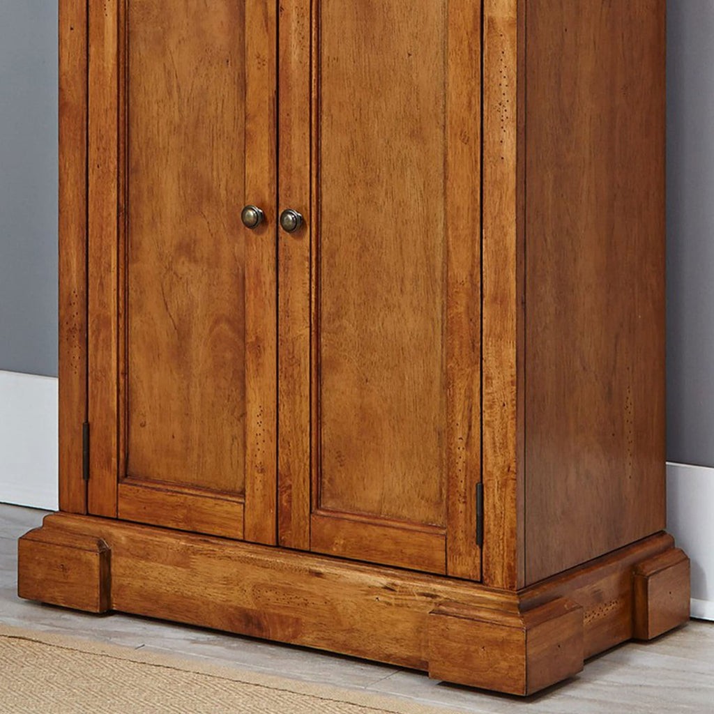 Distressed Oak Pantry H533